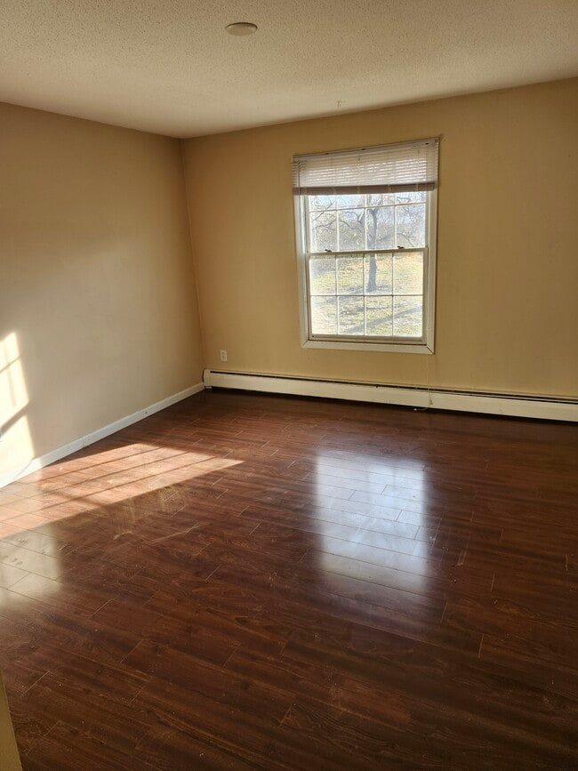 Building Photo - 825 Old Settlers Trail