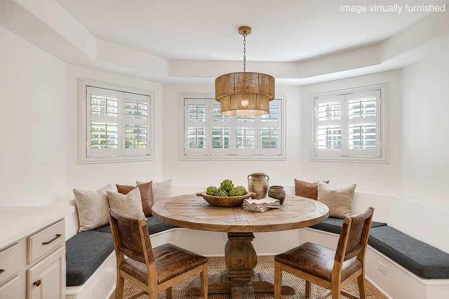 Building Photo - 1504 N Poinsettia Ave