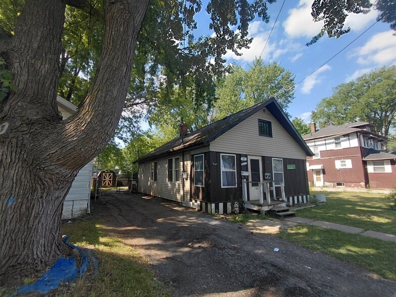 Building Photo - 1101 Alvord Ave