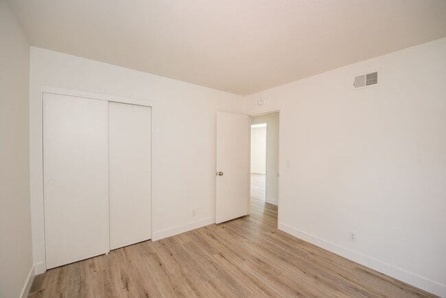 Building Photo - COSTA MESA: 3 Bedroom Single Story Home with a Pool