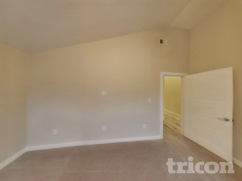 Building Photo - 1409 Wavelet Dr