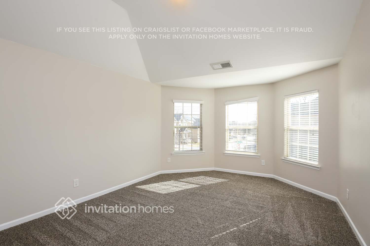 Building Photo - 1098 Virginia Oak Ln