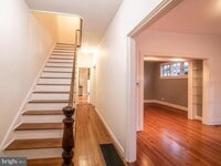 Building Photo - 216 N Braddock St