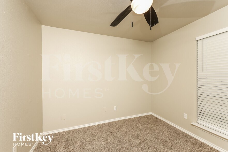 Building Photo - 7314 Harvest Hill Dr