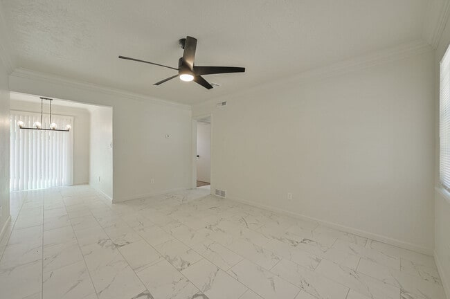 Building Photo - 3912 Parkwoods Ln