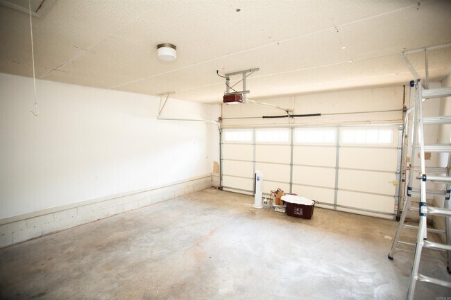 Building Photo - 14112 High Point Dr