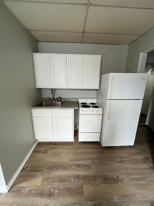 Building Photo - 1222 Columbia St