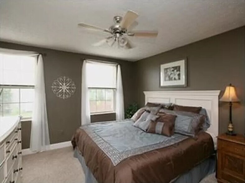 Building Photo - 9012 Ellersly Dr