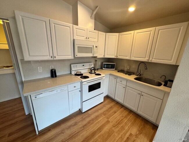 Building Photo - 3753 Santa Rosa Ave