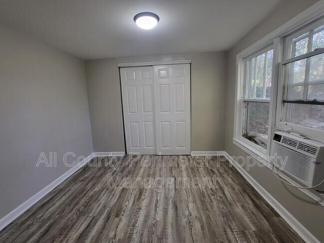 Building Photo - 3631 Washington St