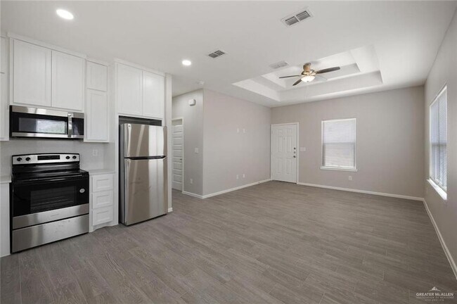 Building Photo - 740 N Alamo Rd