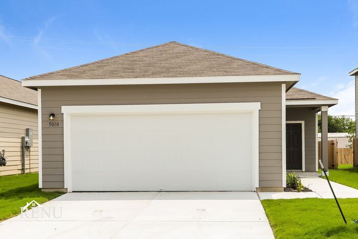 Primary Photo - 5010 Firefly Hls