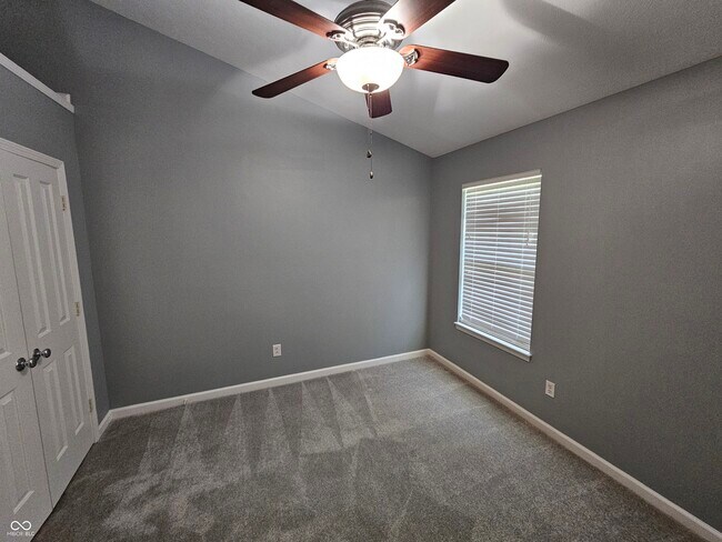 Building Photo - 9062 Sparta Dr