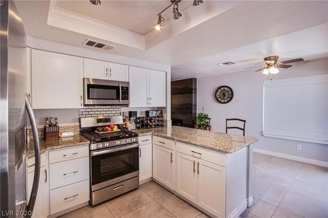 Building Photo - Summerlin Beauty! Unfurnished