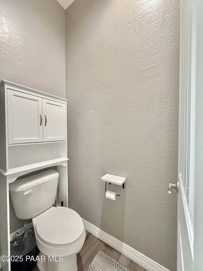 Building Photo - 5768 N Thornberry Dr