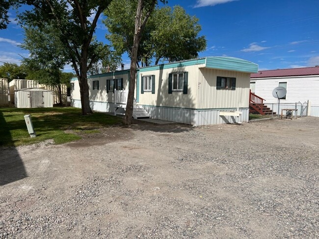 Building Photo - 2 Bedroom 1 Bath Updated Mobile Home in A & J Mobile Home Park