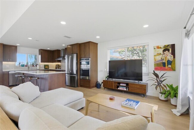 Building Photo - 377 22nd Ave SE