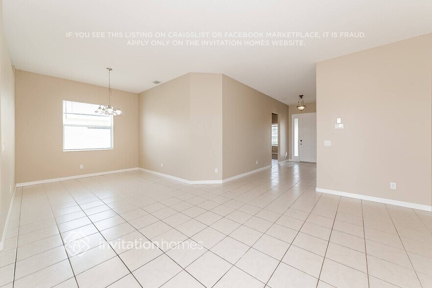 Building Photo - 5407 Lexington Dr