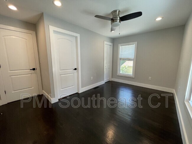 Building Photo - 5 Hunters Rd