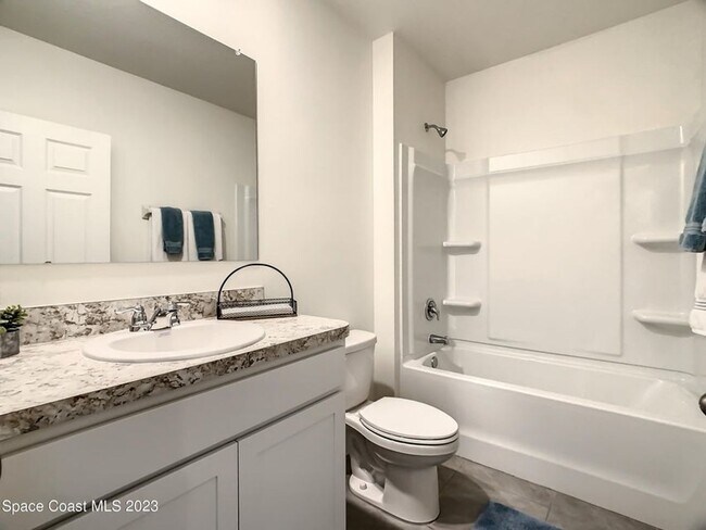 Building Photo - Charming SFH in Cypress Bay Preserve