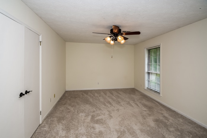 Building Photo - 623 Marlyn Dr