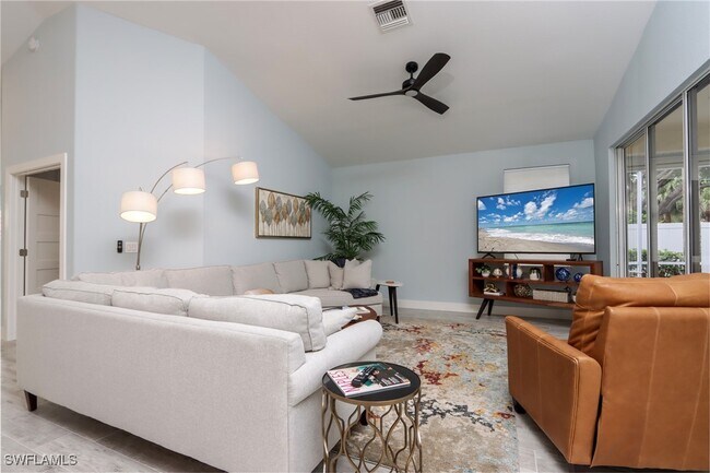 Building Photo - 1511 Whispering Oaks Cir
