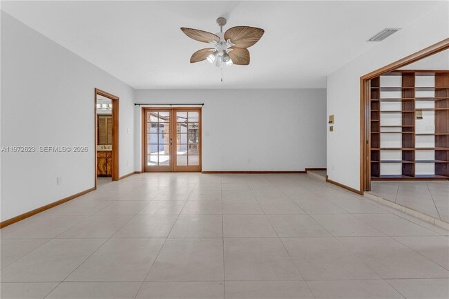 Building Photo - 15305 SW 74th Ct