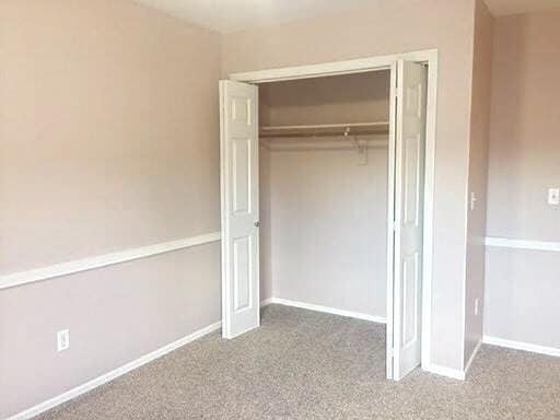 Building Photo - Spacious East Anchorage Home with Yard & Garage!