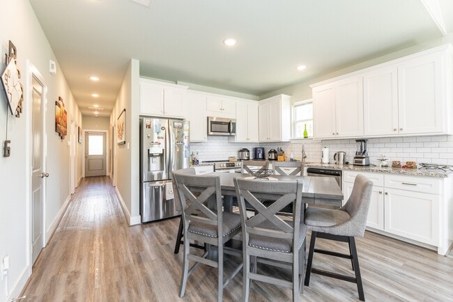 Building Photo - 9 Drywood Ln