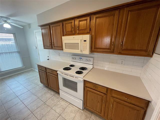 Building Photo - 2022 Chalfont Dr