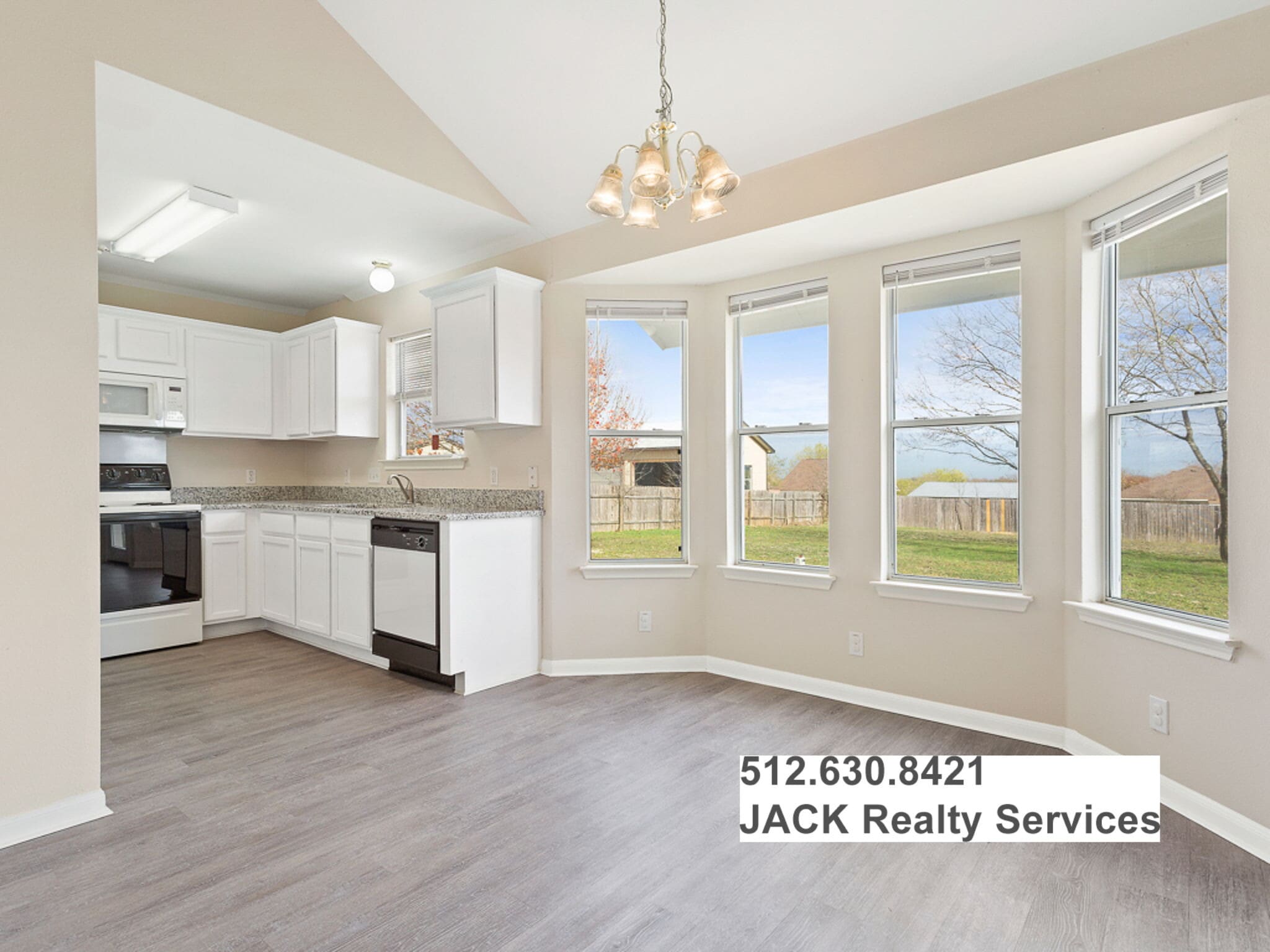 Building Photo - 115 Bell Meadows Dr