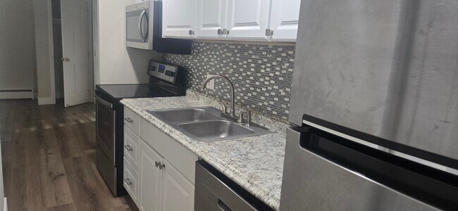 Building Photo - 336 N Grant St