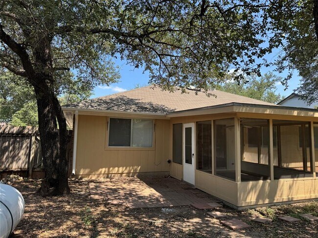Building Photo - 2207 N Cannes Dr
