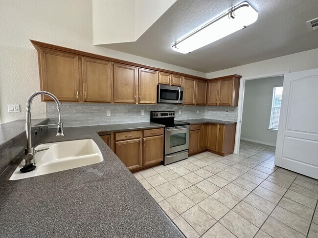 Building Photo - 735 Loblolly Bay Dr
