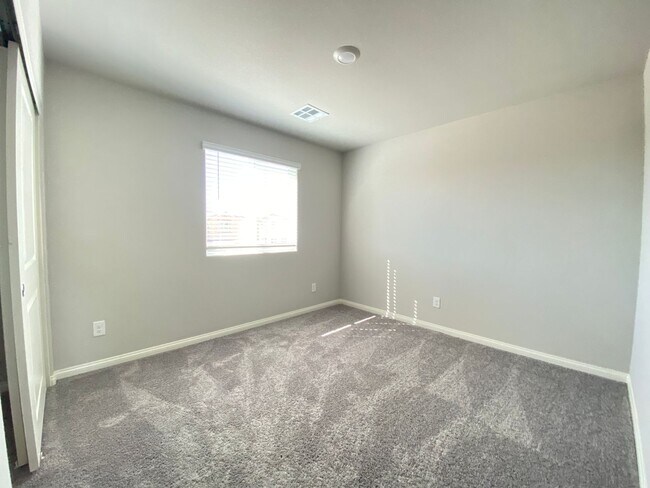 Building Photo - Home for Rent