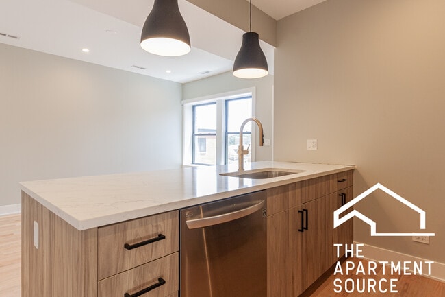 Building Photo - 2457 W Logan Blvd