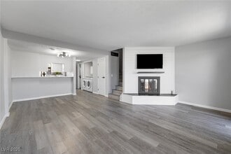 Building Photo - 6442 Ironbark Ln
