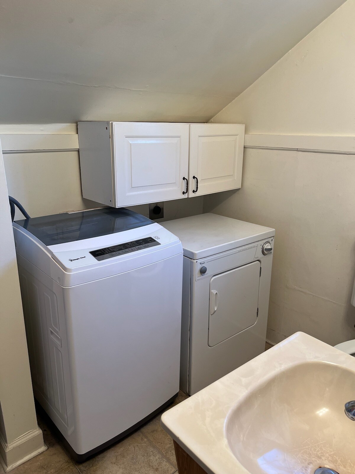 Washer & Dryer - 14 Weymouth St.