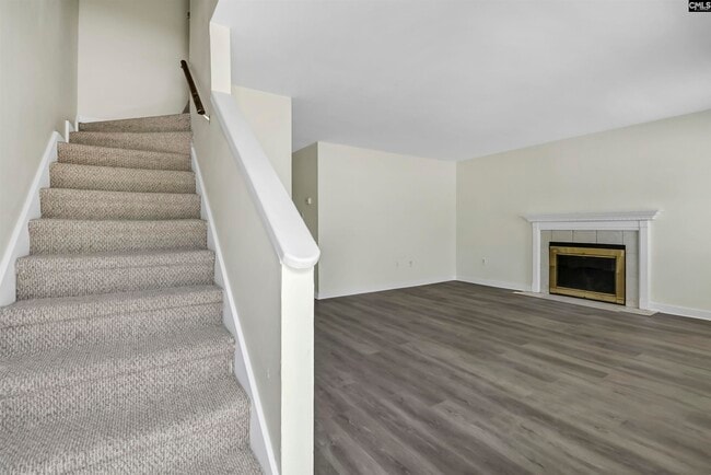 Building Photo - 600 Hulon Cir