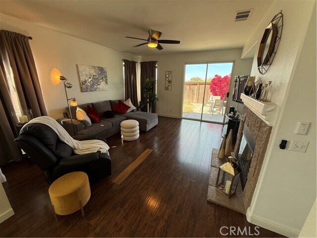 Building Photo - 17135 Via Xavier