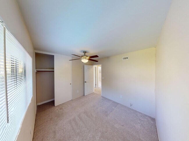 Building Photo - 5436 New Mills Rd