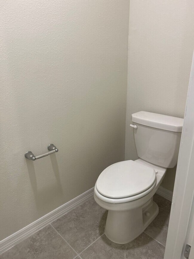 Building Photo - Move In ASAP!! - Brand New 3 bedroom 2.5 bath Townhouse for rent in Kissimmee, FL.