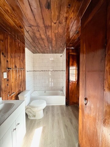 Building Photo - 719 Fern St