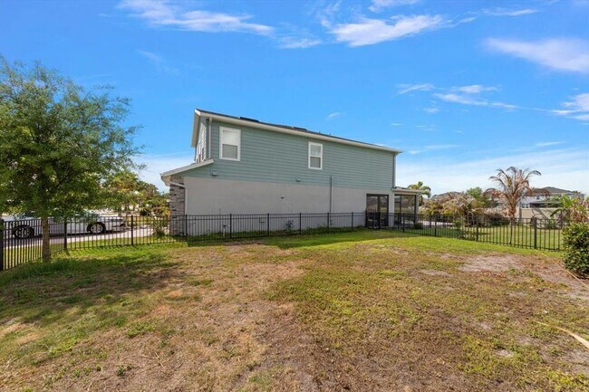 Building Photo - 12353 Blue Pacific Dr