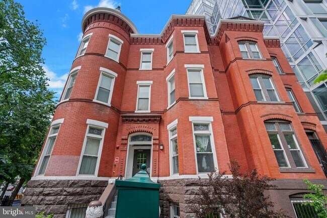 Building Photo - 459 Massachusetts Ave NW