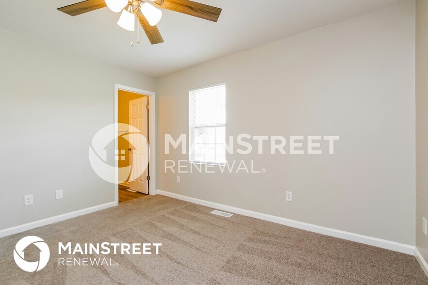 Building Photo - 400 Reid Cir