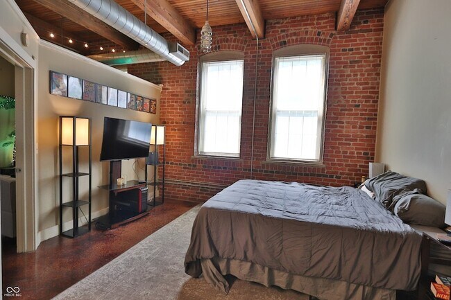 Building Photo - 55 S Harding St