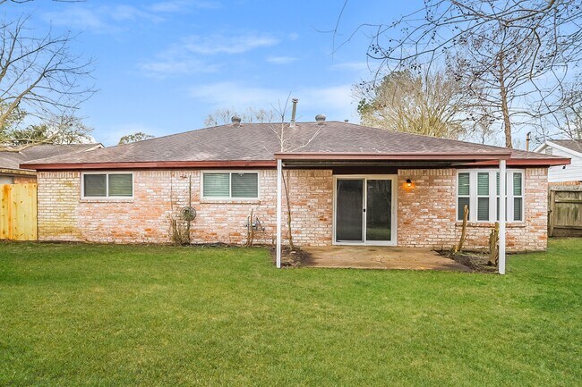 Building Photo - 10819 Sagewind Dr