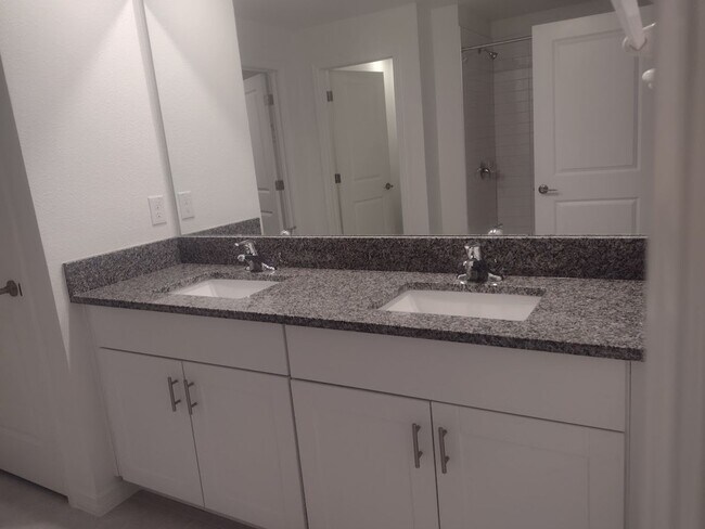 Building Photo - Bartow Rental Home!