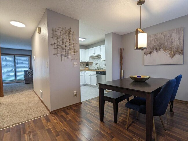 Building Photo - 1205 63rd Ln